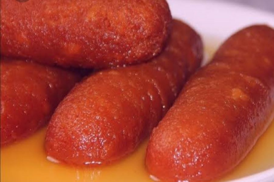 স্বাদে ও ঐতিহ্যে বালিশ মিষ্টি