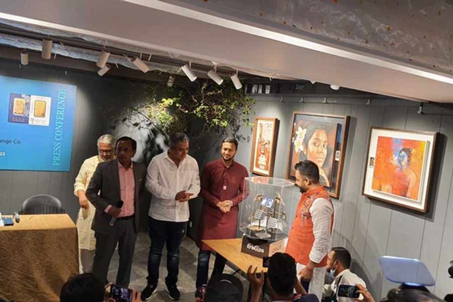 স্বর্ণের দাম মানুষের ক্রয় ক্ষমতার মধ্যে রাখতে চান সাকিব আল হাসান