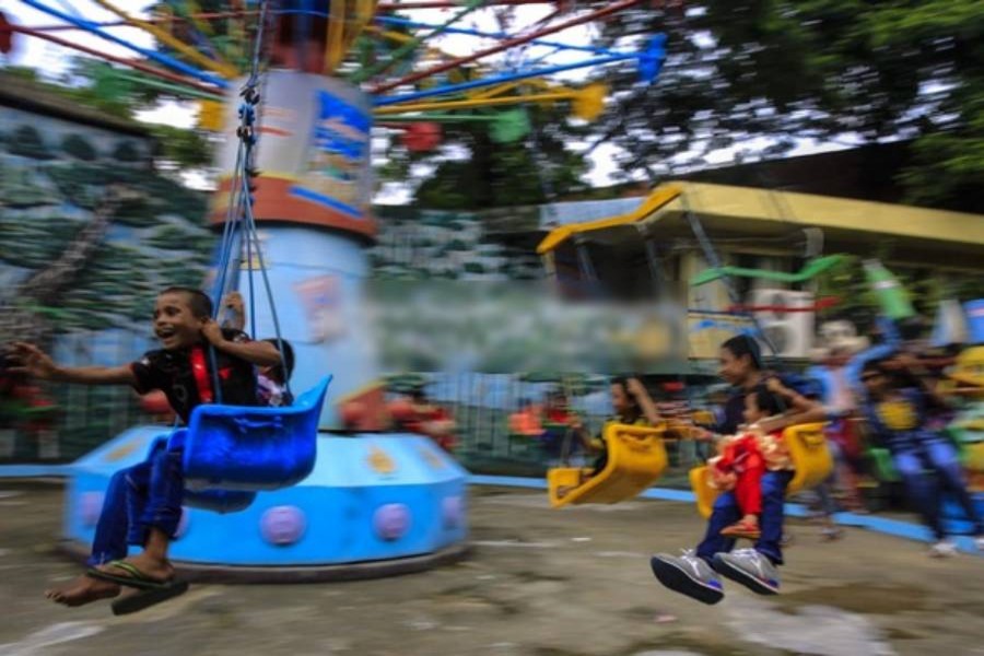 ঢাকায় রোলার কোস্টার থেকে পড়ে শিশুর মৃত্যু 