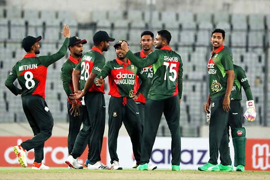 আফগানিস্তানকে পেছনে ফেলে টি-টোয়েন্টি র‌্যাঙ্কিয়ে অষ্টম স্থানে বাংলাদেশ