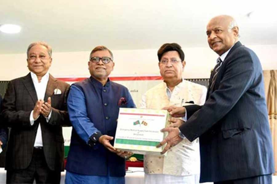 শ্রীলঙ্কাকে ২০ কোটি টাকার ওষুধ উপহার দিচ্ছে বাংলাদেশ
