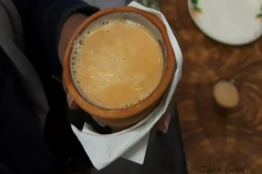 মালাই চায়ে ঢাকাই চুমুক