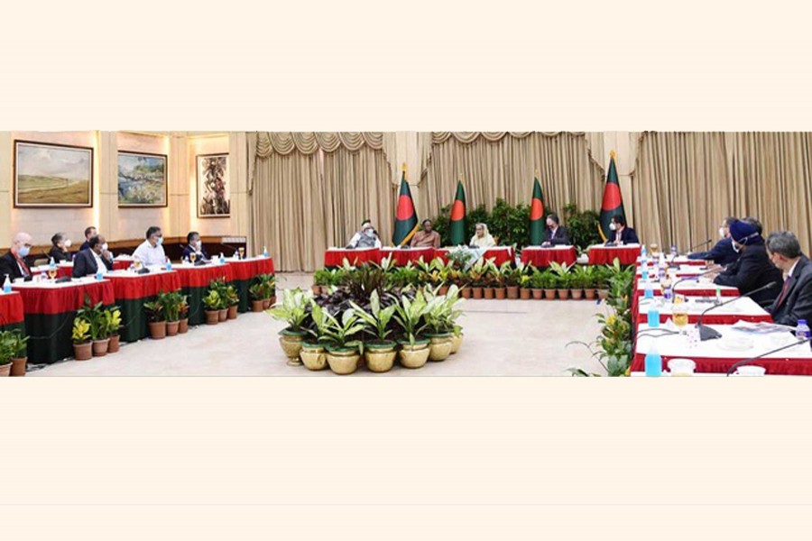 যুক্তরাষ্ট্রের ব্যবসায়ীদেরকে বাংলাদেশে বিনিয়োগের আহ্বান প্রধানমন্ত্রীর