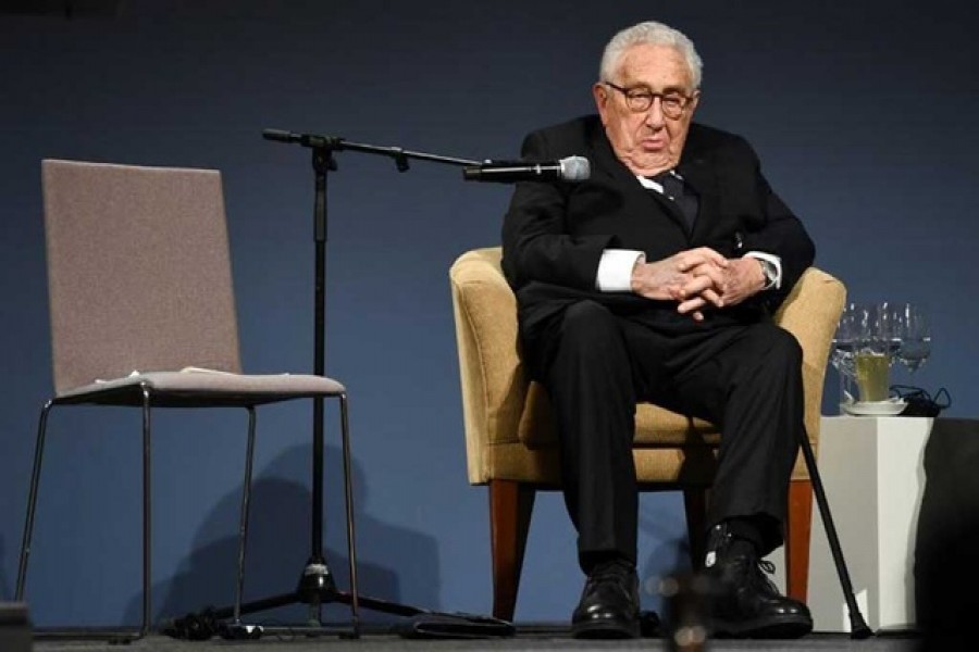 ইউক্রেইনের ‘শত্রু’ তালিকায় উঠল কিসিঞ্জারের নাম