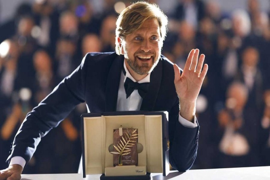 স্বর্ণ পাম জিতল সুইডেনের ‘বিষাদের ত্রিভুজ’