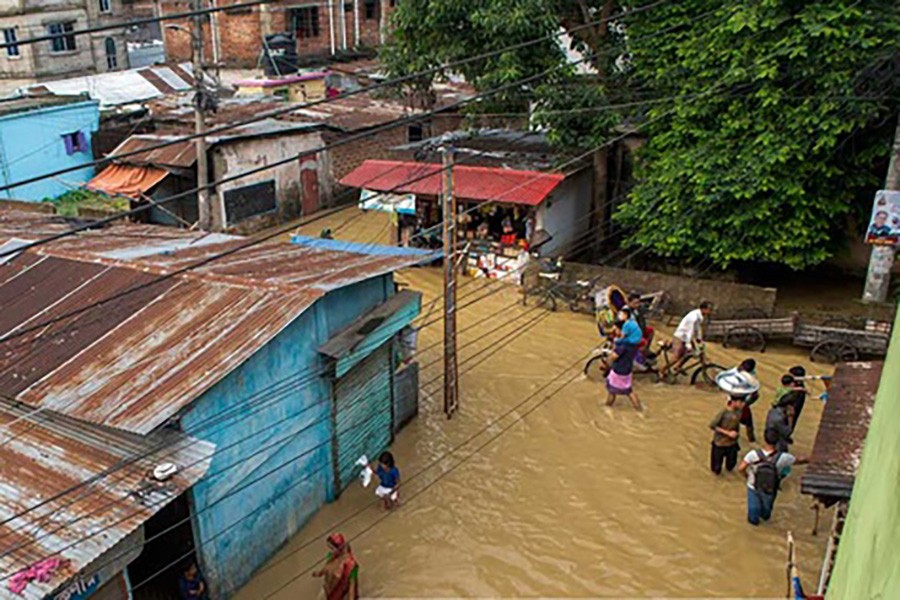 আসছে বর্ষা, জুনে স্বল্পমেয়াদী বন্যার আভাস