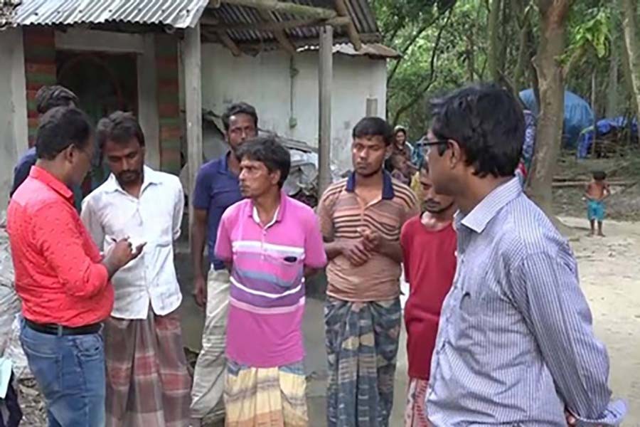 ‘বছরে ২০০ পার্সেন্ট সুদ, সঙ্গে ভীতি’