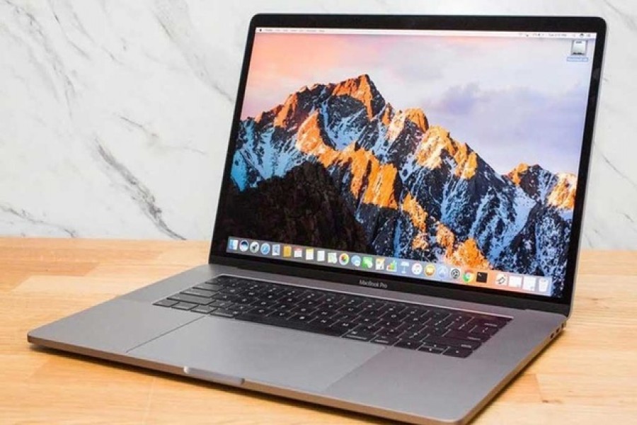 নতুন এম২ ম্যাকবুক আসছে এ মাসেই