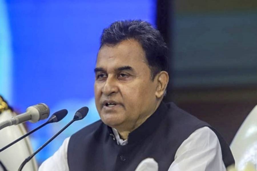 ২০২২-২৩ অর্থবছরের প্রস্তাবিত বাজেট নিয়ে শুক্রবার ঢাকার ওসমানী স্মৃতি মিলনায়তনে সংবাদ সম্মেলনে অর্থমন্ত্রী আ হ ম মুস্তফা কামাল। ছবি: মাহমুদ জামান অভি 