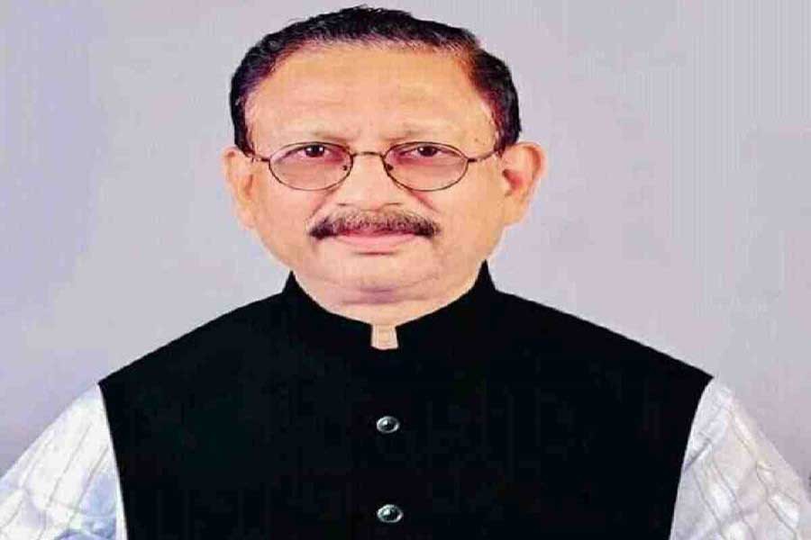 আমার ঘরের ভেতরও এক হাঁটু পানি: চট্টগ্রামের মেয়র