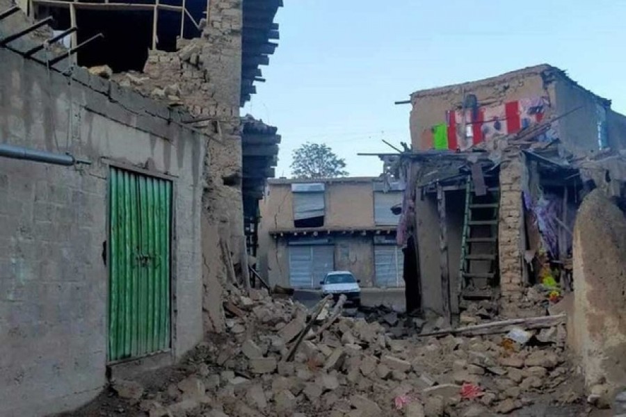 আফগানিস্তানে শক্তিশালী ভূমিকম্পে অন্তত ৯৫০ জনের মৃত্যু
