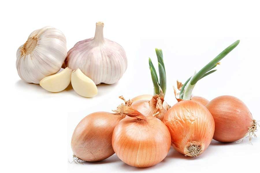 এক সপ্তাহে পেঁয়াজের দাম বেড়েছে, কমেছে রসুনের দাম