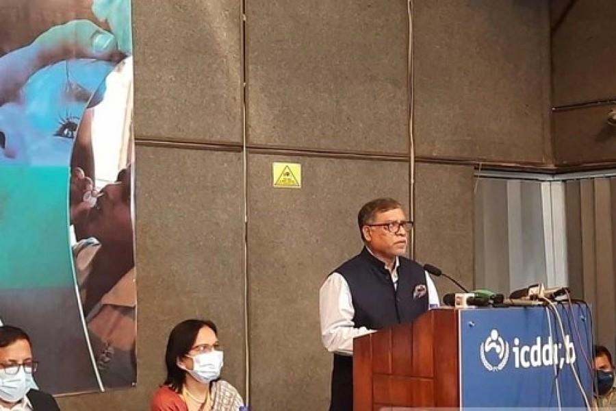 করোনাভাইরাসের সংক্রমণ বাড়ায় ‘চিন্তিত’ স্বাস্থ্যমন্ত্রী