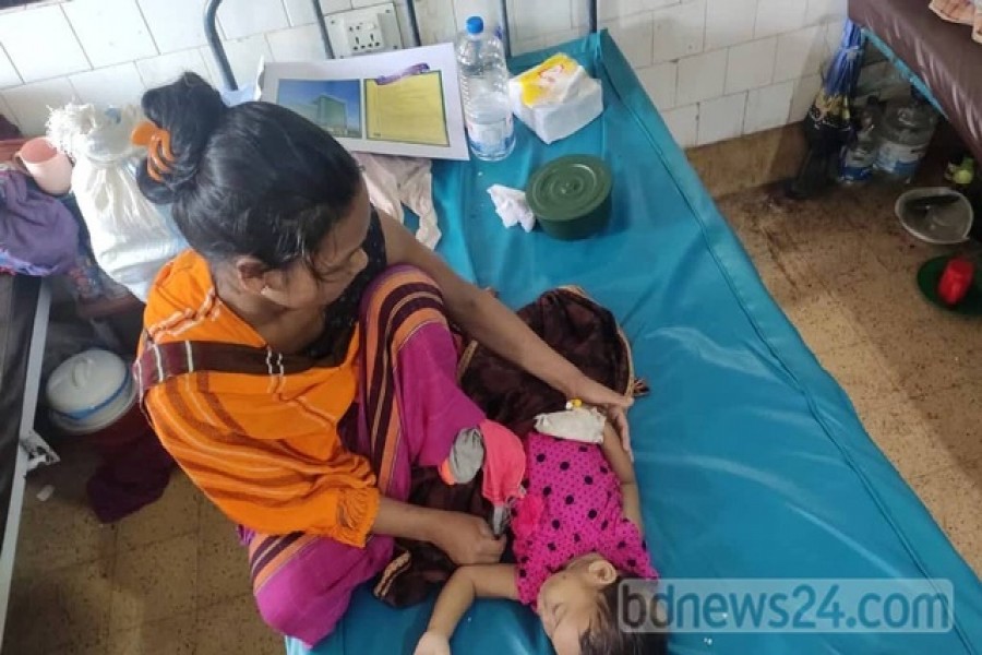 মাথায় গুলি নিয়ে কাতরাচ্ছে ১৬ মাসের শিশুটি