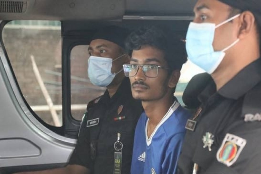 শিক্ষককে পিটিয়ে খুন: মামলায় জিতুর বয়স ১৬, র‌্যাব বলছে ১৯