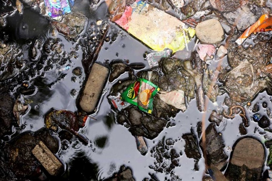 দূষণ ঠেকাতে একবার ব্যবহারযোগ্য প্লাস্টিক নিষিদ্ধ করল ভারত