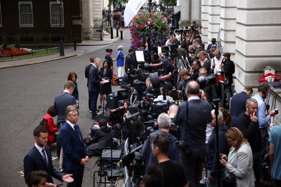 কে হচ্ছেন জনসনের উত্তরসূরি?