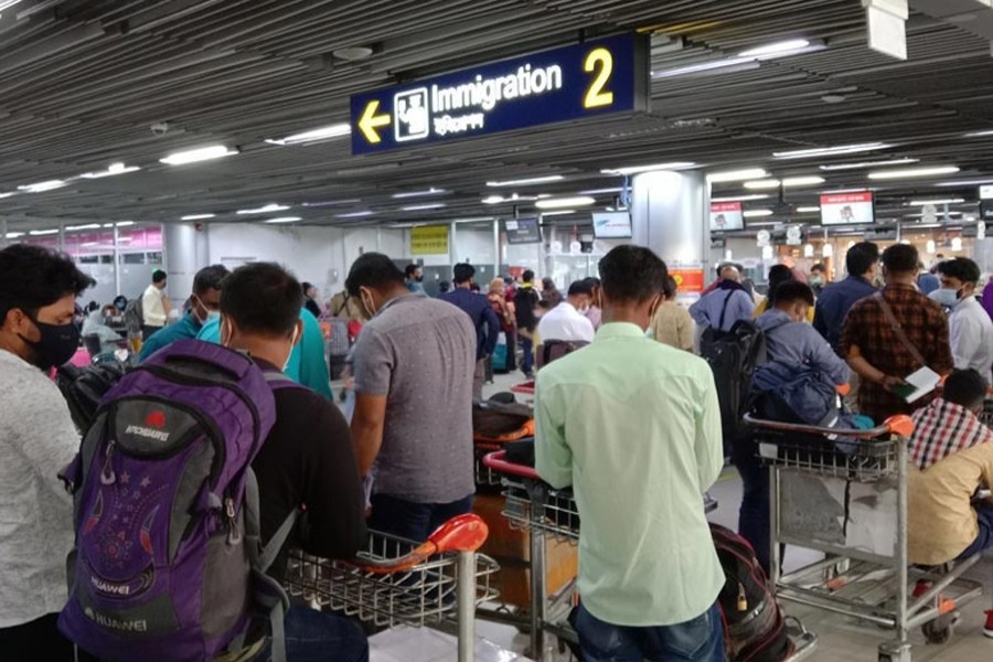 Migration cost for Bangladeshis still highest in the region: US report