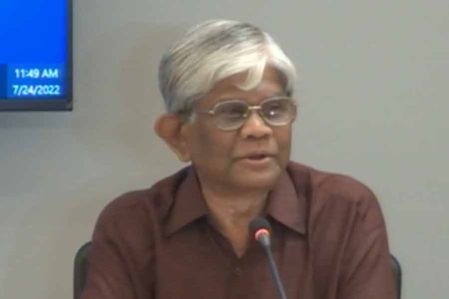 সেন্টার ফর পলিসি ডায়ালাগ (সিপিডি) আয়োজিত এক আলোচনা সভায় সালেহউদ্দিন আহমেদ।