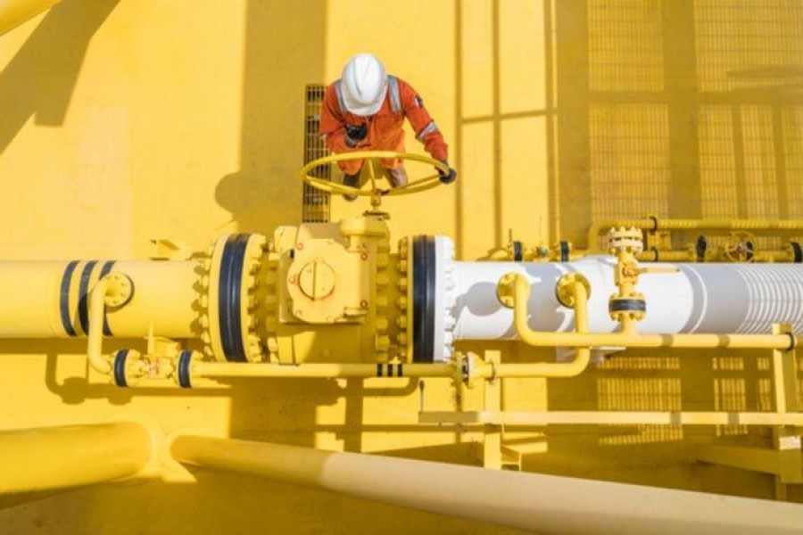 ইউরোপে গ্যাস সরবরাহ ফের কমাচ্ছে রাশিয়া