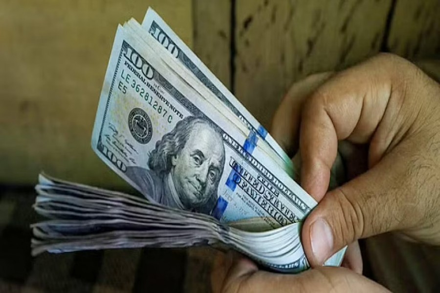 ব্যাংকের ধার করার খরচও বাড়িয়ে দিচ্ছে অস্থির ডলার