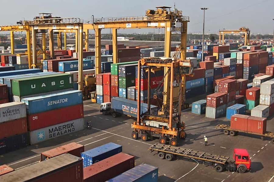 ২০২১-২২ অর্থবছর: ৩৩ বিলিয়ন ডলারের রেকর্ড বাণিজ্য ঘাটতি