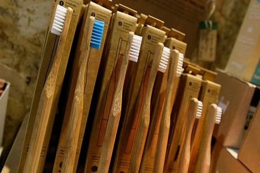 সময় হলে বদলাতে হবে টুথব্রাশ