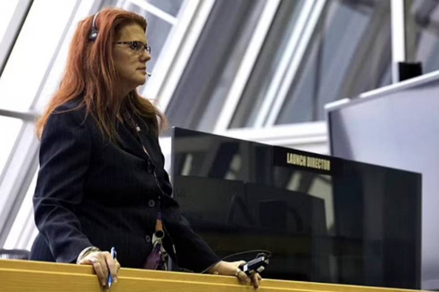 চার্লি ব্ল্যাকওয়েল-থম্পসন নাসার আর্টেমিস মিশনের উৎক্ষেপণ প্রধান। |ছবি: নাসা