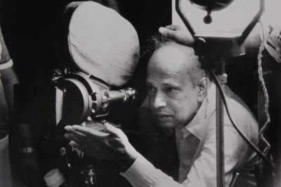 তপন সিনহা (১৯২৪-২০০৯), ছবি: টাইমস অভ ইন্ডিয়া