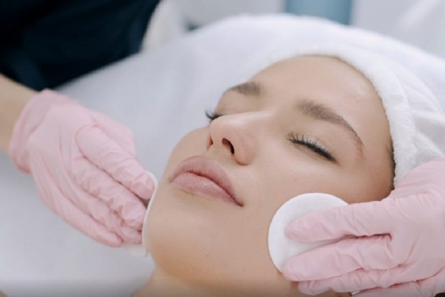 Face toner for your regular skincare routine