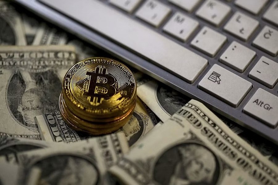 বিটকয়েনসহ ভার্চুয়াল মুদ্রা লেনদেনে ব্যাংক হিসাব, বন্ধের নির্দেশ