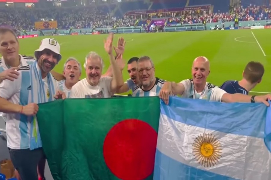 ঢাকা টু বুয়েন্স আয়ার্স : ফুটবলই সৌহার্দ্য