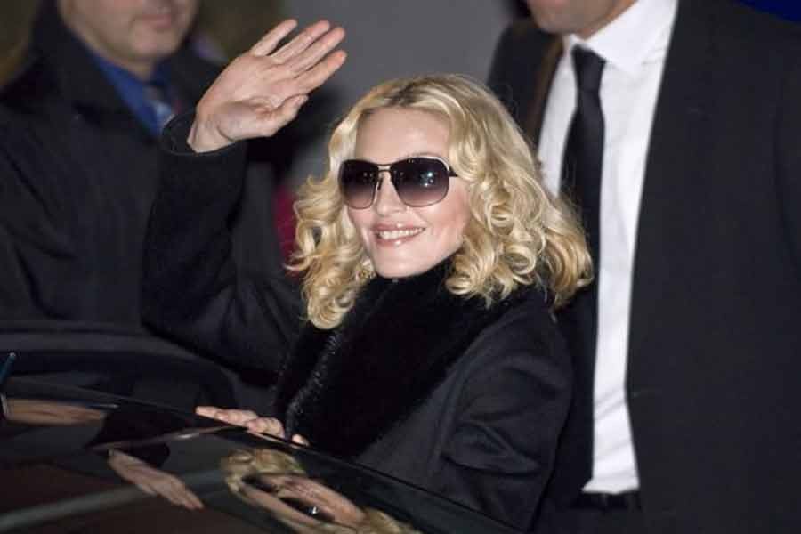 Madonna moves to Portugal