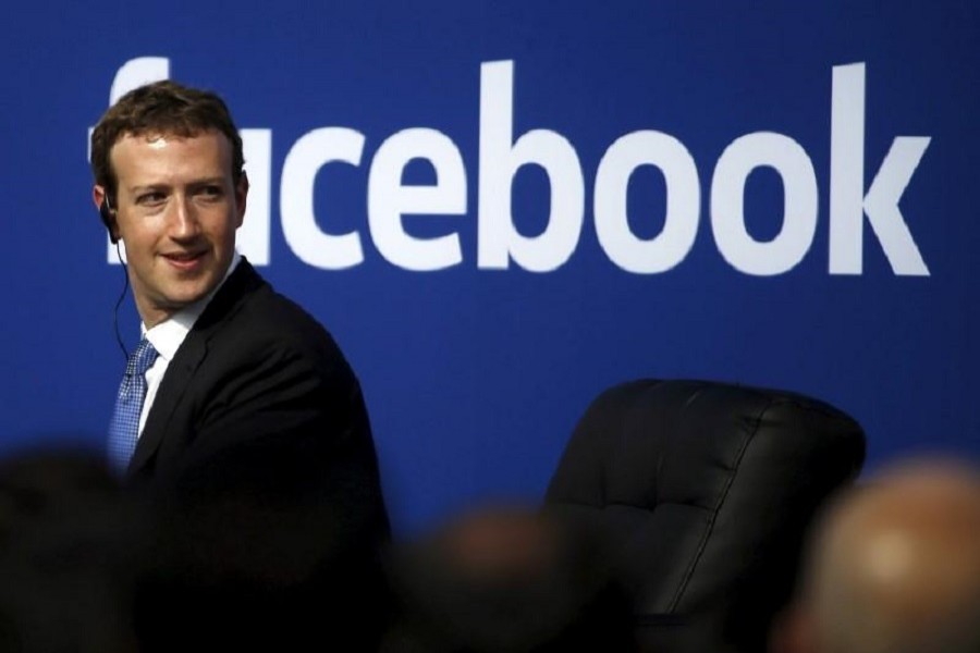 Facebook CEO Mark Zuckerberg is seen on stage during a town hall at Facebook's headquarters in Menlo Park, California September 27, 2015. Reuters/File Photo