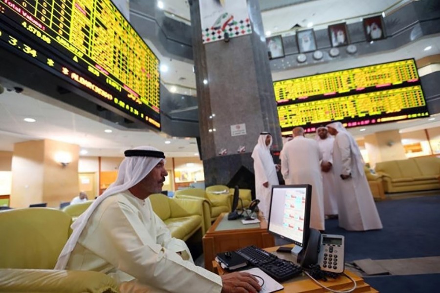 Saudi stocks largely flat