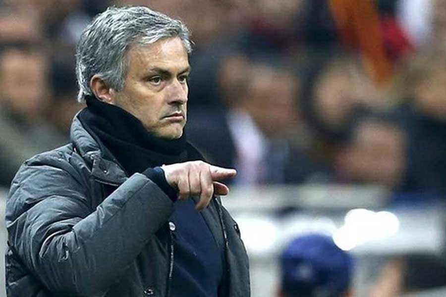 Mourinho risks facing Man Utd fans’ ire