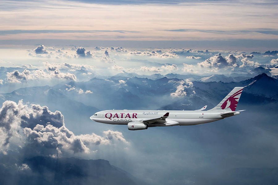 Qatar Airways buys stake in Cathay Pacific