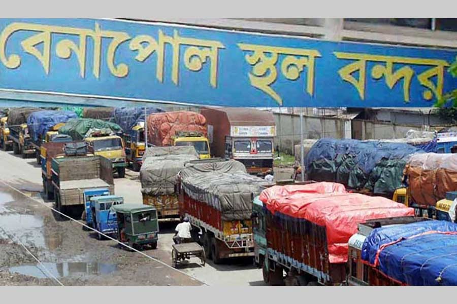 Customs workers’ strike halts trade through Benapole