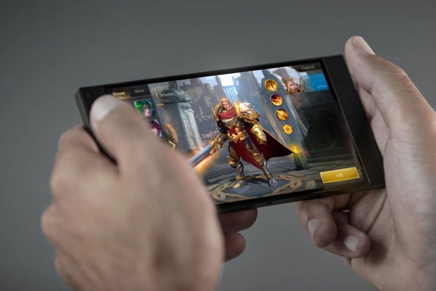 Razer trying to capture mobile gamers through its new phone   