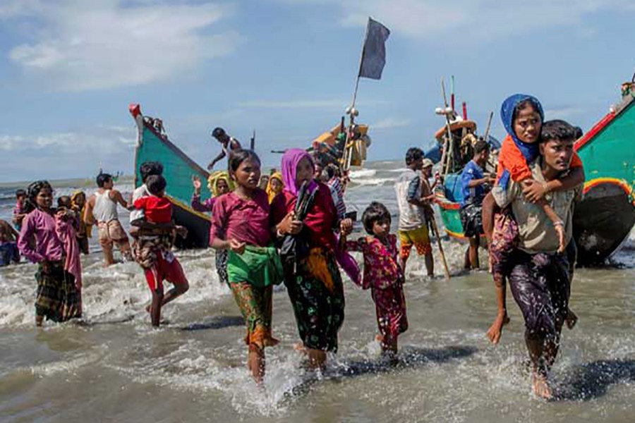 Rohingya refugees fleeing Myanmar to Bangladesh (File Photo)