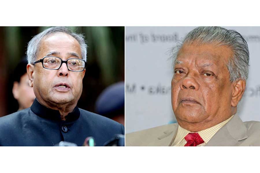 Amu calls on Pranab in India