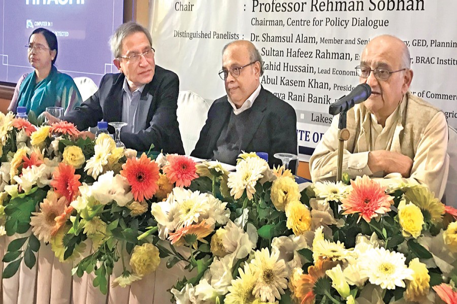 Professor Rehman Sobhan speaks at the concluding session of the two-day research almanac of the Bangladesh Institute of Development Studies (BIDS) at a city hotel on Thursday. 	—  FE Photo