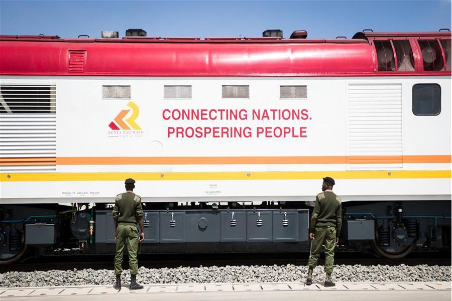 Photo shows a locomotive at the upgraded Inland Container Depot (ICD) on the outskirts of Nairobi, Kenya. Kenyan President Uhuru Kenyatta on Saturday launched the upgraded Inland Container Depot (ICD) , photo:  Xinhua