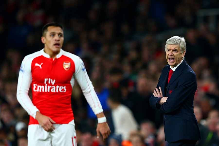 Arsenal closes gap on top four