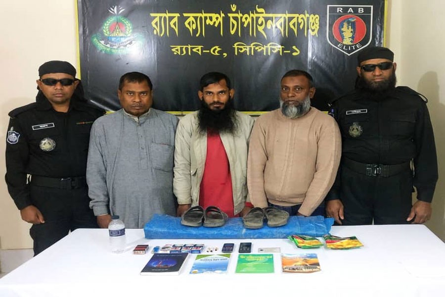 RAB detains 3 ‘JMB men’ in C’nawabganj