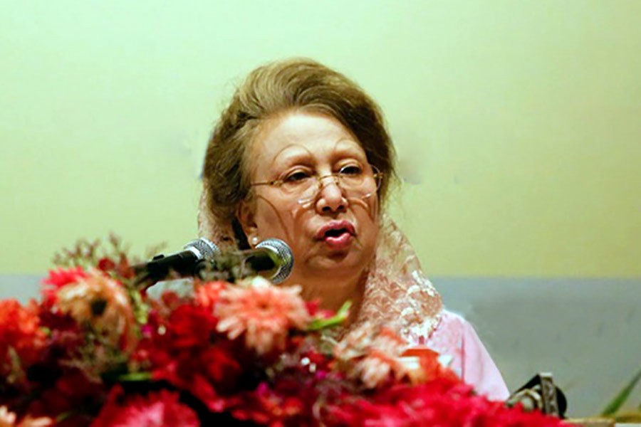 Khaleda urges countrymen to 'restore democracy' in 2018