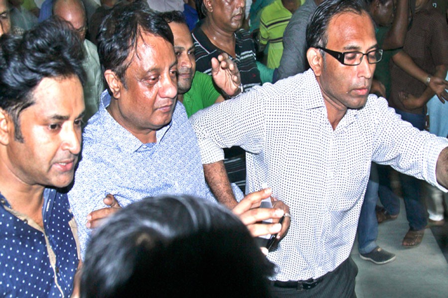 SC extends stay on Apan Jewellers owners’ bail order