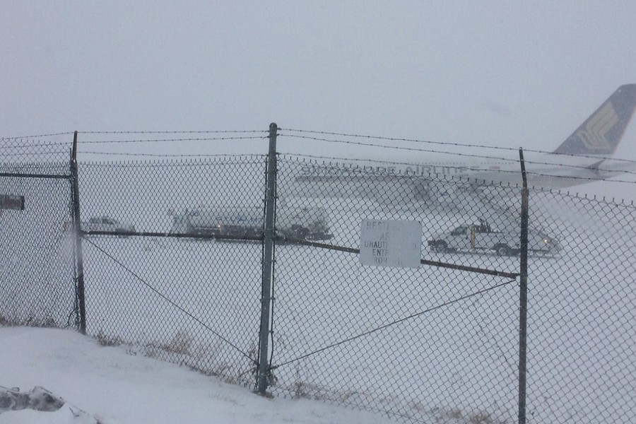 Heavy snowfall and low visibility prompted seceral airports in New York to shut down runways on Thursday. - Twitter photo