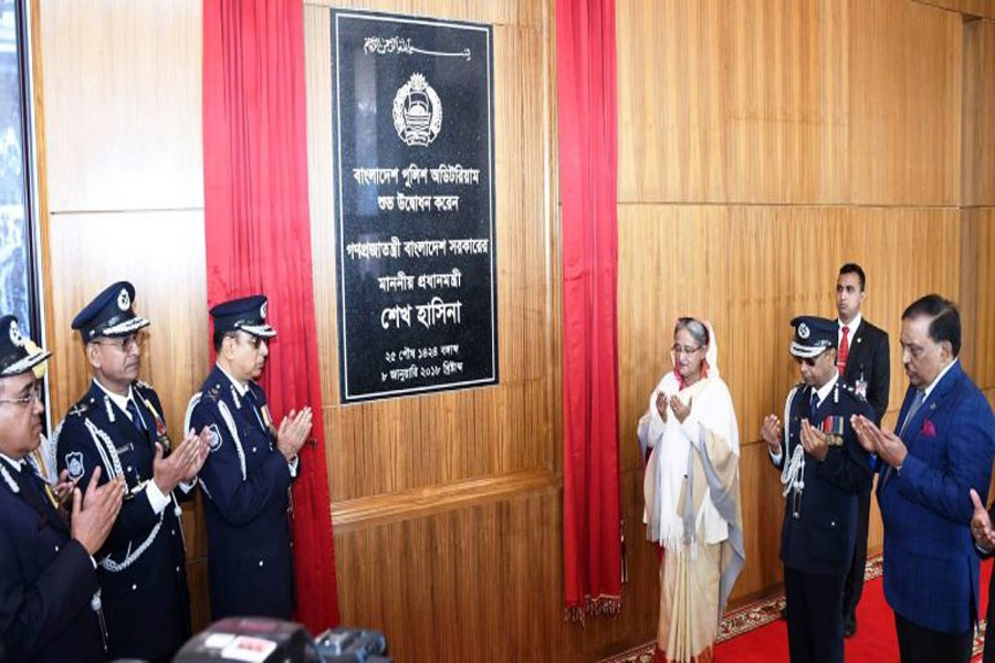 PM asks police to gain people's confidence