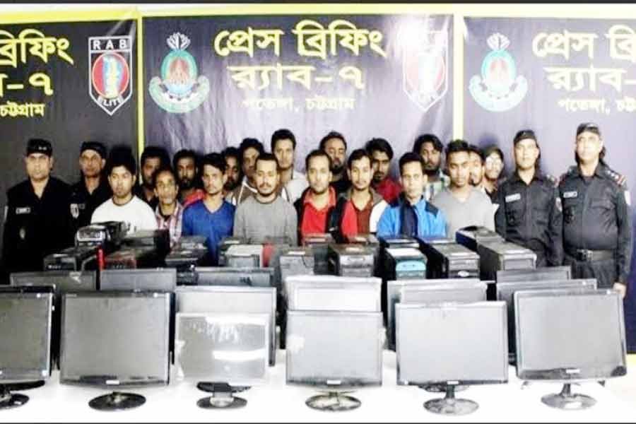 RAB busts porno ring in Ctg